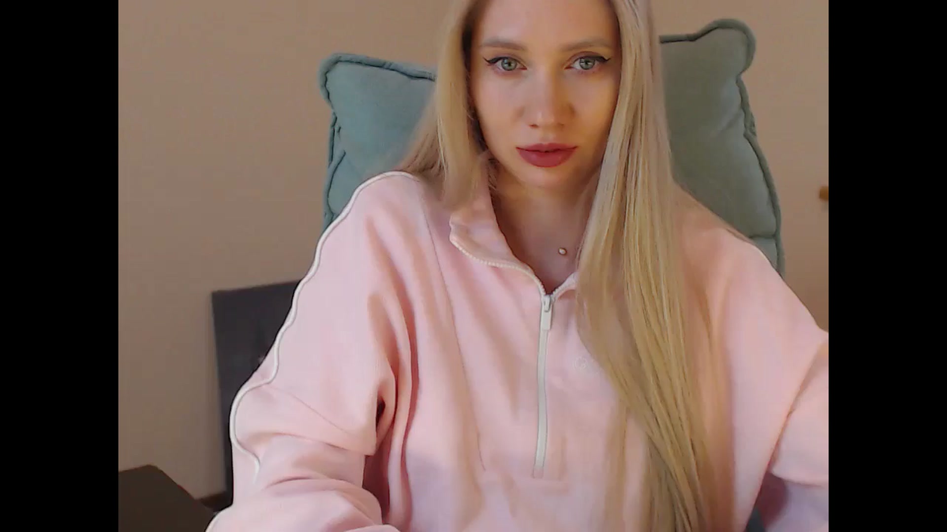 Gallery image thumbnail from Miss_Sylvia's myfreecams stream on, 04/04/2026, 20:35 image 12 of 20