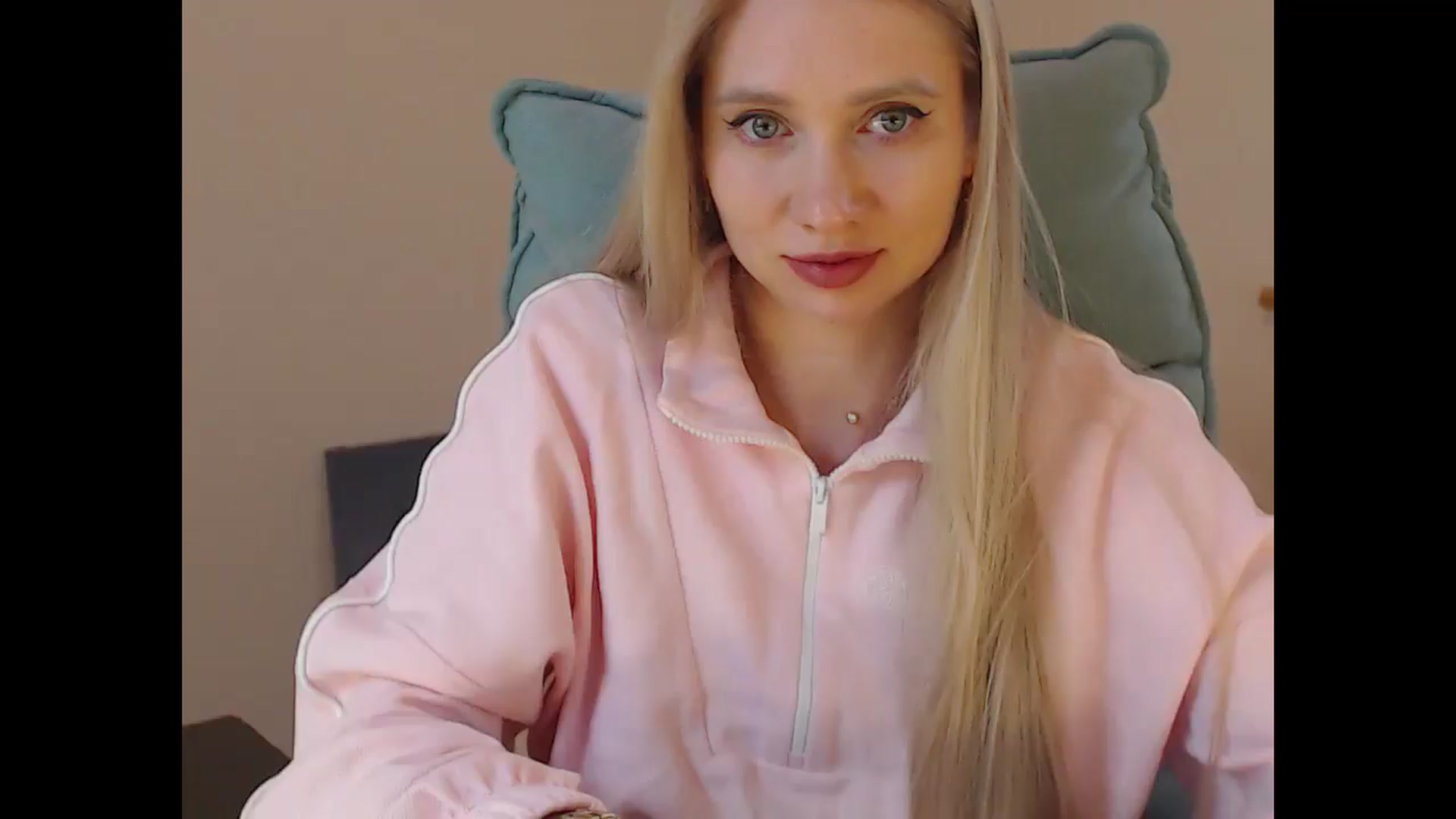 Gallery image thumbnail from Miss_Sylvia's myfreecams stream on, 04/04/2026, 20:35 image 9 of 20