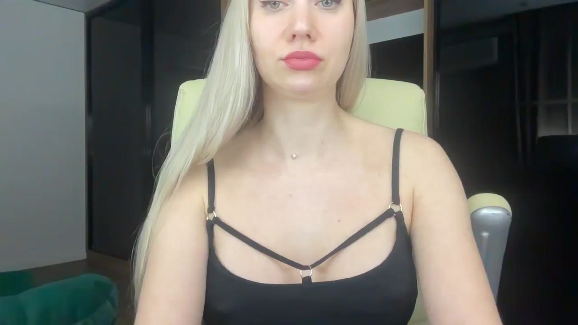 Gallery image thumbnail from Miss_Sylvia's myfreecams stream on, 04/05/2026, 20:35 image 10 of 20