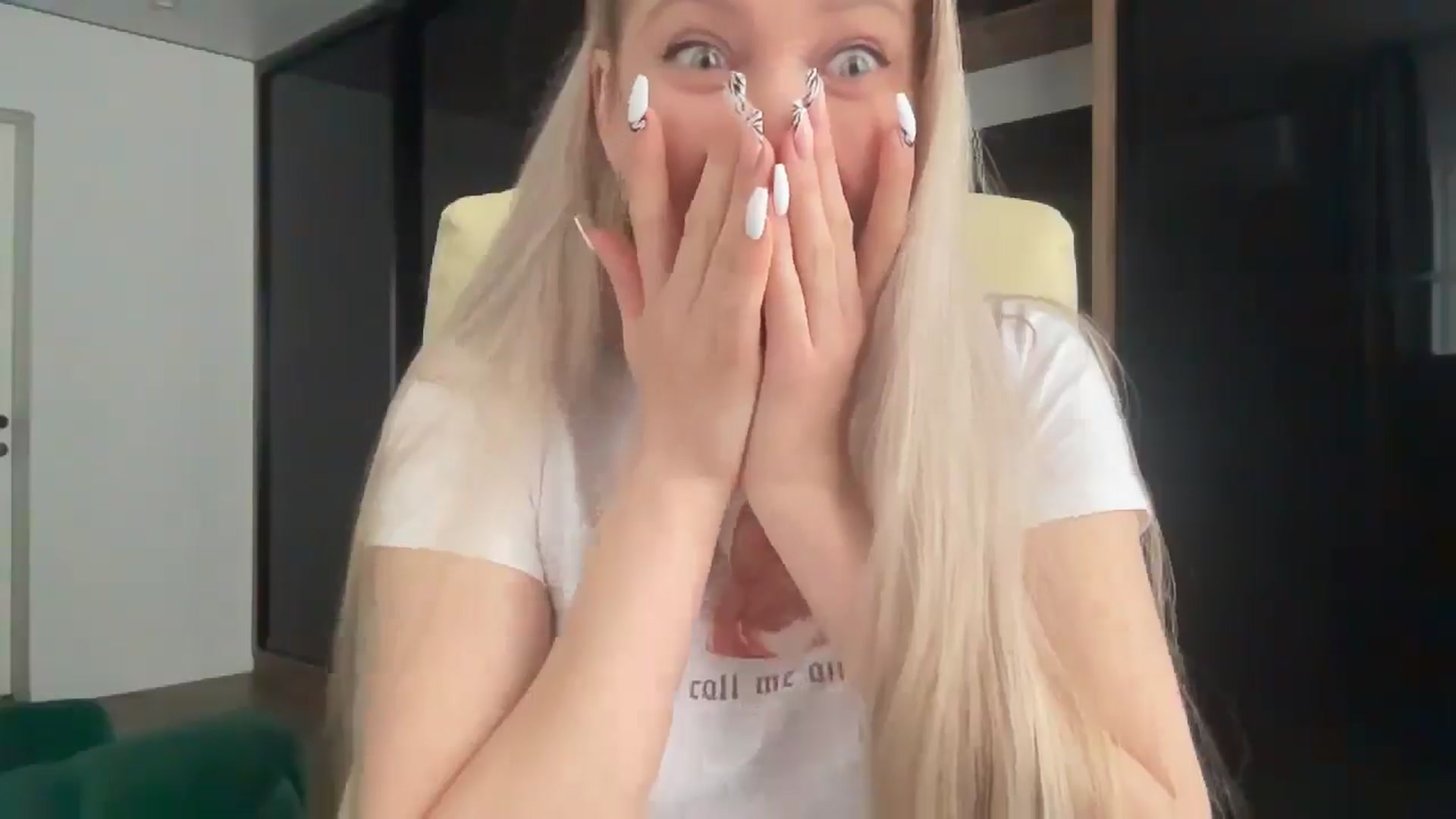 Gallery image thumbnail from Miss_Sylvia's myfreecams stream on, 04/06/2026, 12:10 image 5 of 20