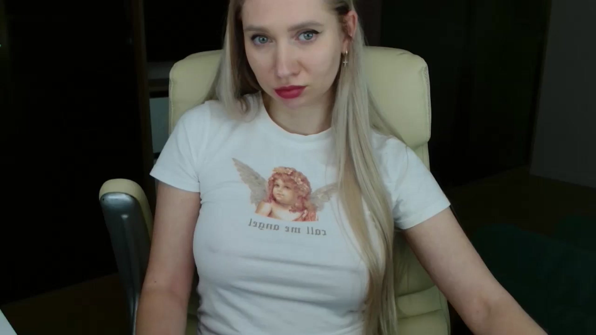 Gallery image thumbnail from Miss_Sylvia's myfreecams stream on, 04/06/2026, 18:08 image 5 of 20