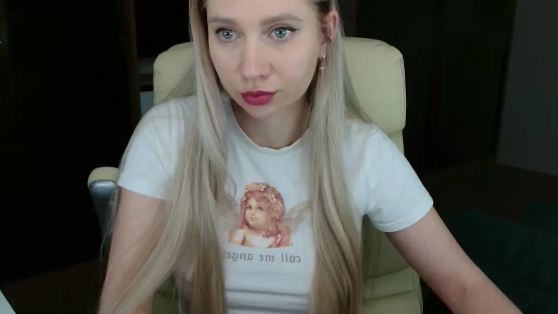 Gallery image thumbnail from Miss_Sylvia's myfreecams stream on, 04/06/2026, 18:08 image 10 of 20