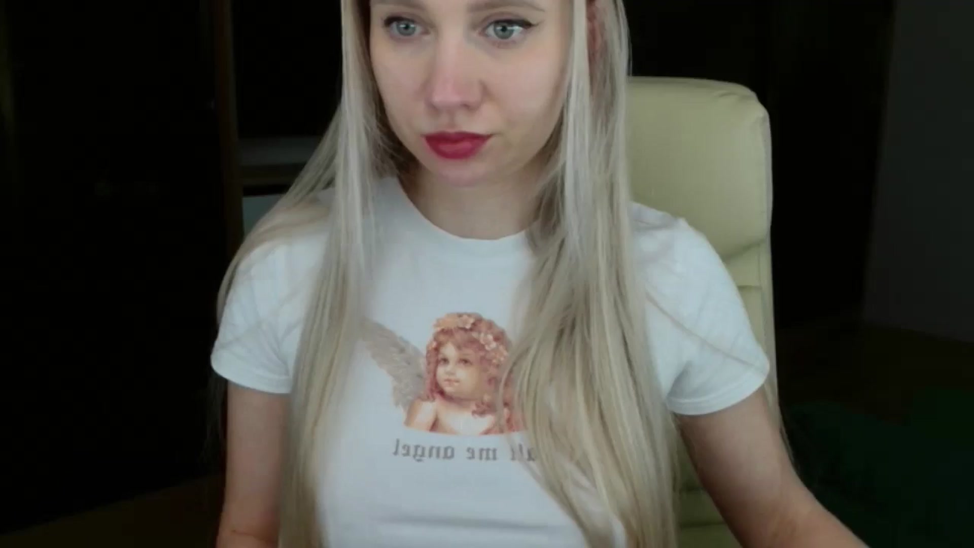 Gallery image thumbnail from Miss_Sylvia's myfreecams stream on, 04/06/2026, 19:00 image 3 of 20