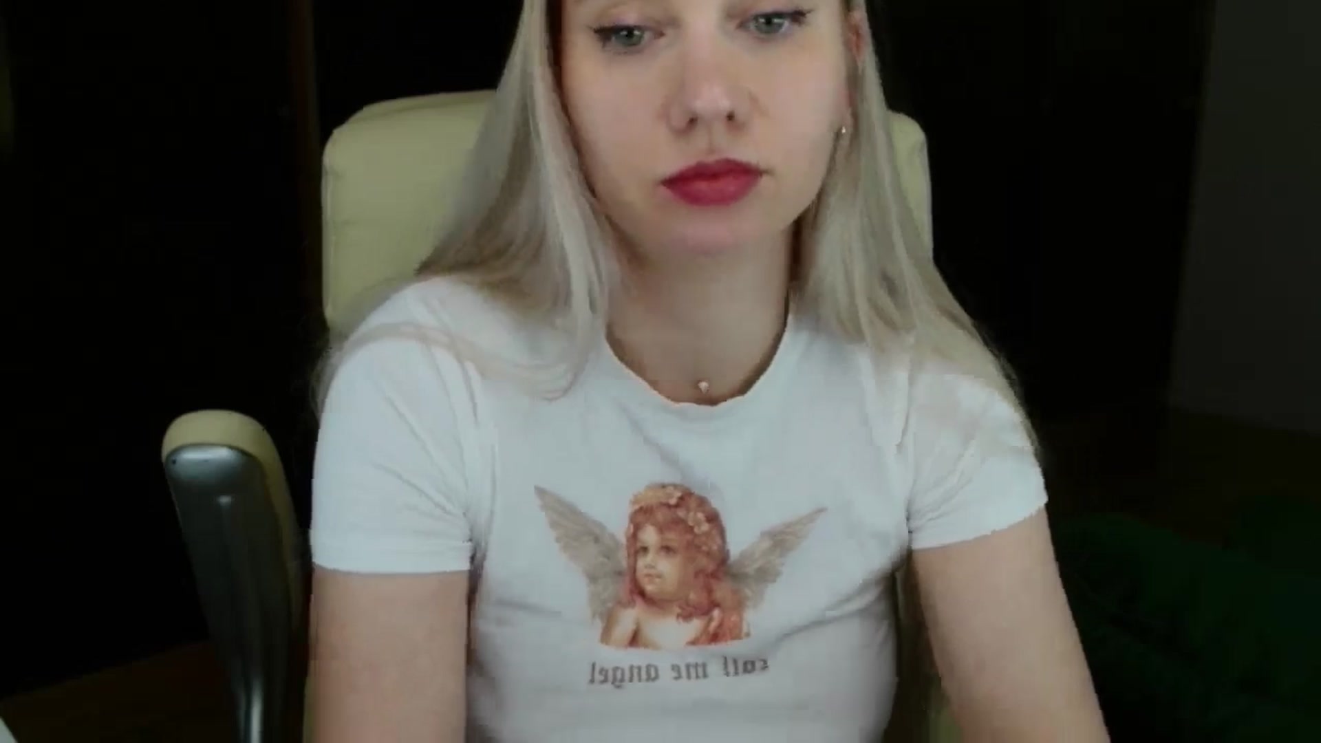 Gallery image thumbnail from Miss_Sylvia's myfreecams stream on, 04/06/2026, 19:00 image 7 of 20
