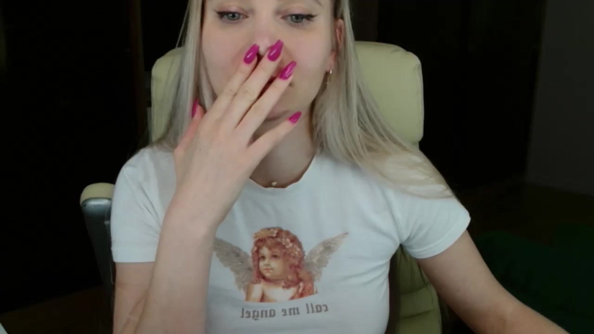 Gallery image thumbnail from Miss_Sylvia's myfreecams stream on, 04/06/2026, 19:00 image 9 of 20