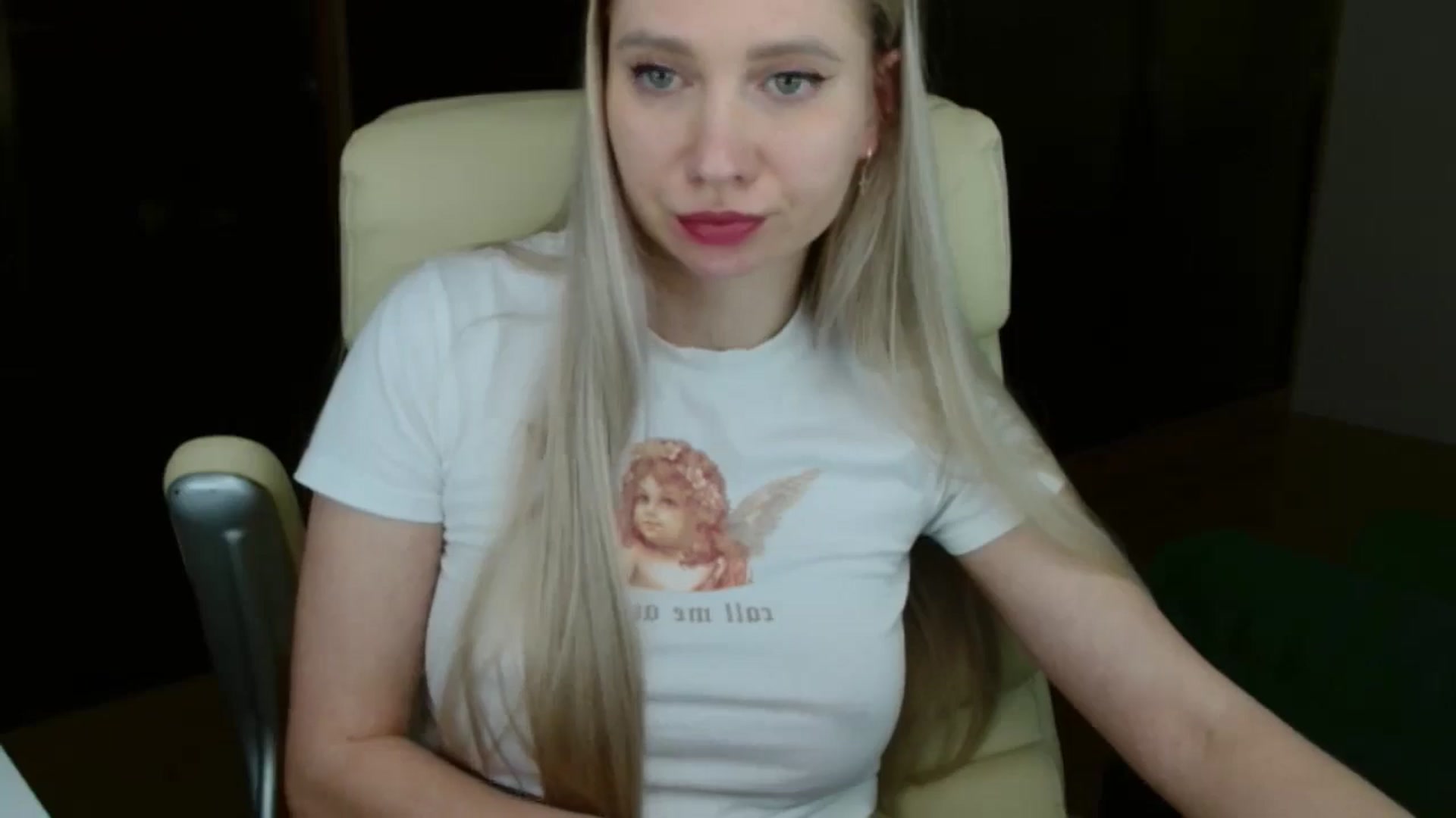 Gallery image thumbnail from Miss_Sylvia's myfreecams stream on, 04/06/2026, 19:00 image 12 of 20