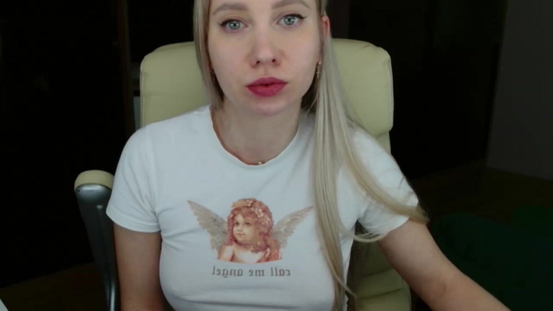 Gallery image thumbnail from Miss_Sylvia's myfreecams stream on, 04/06/2026, 19:51 image 17 of 20