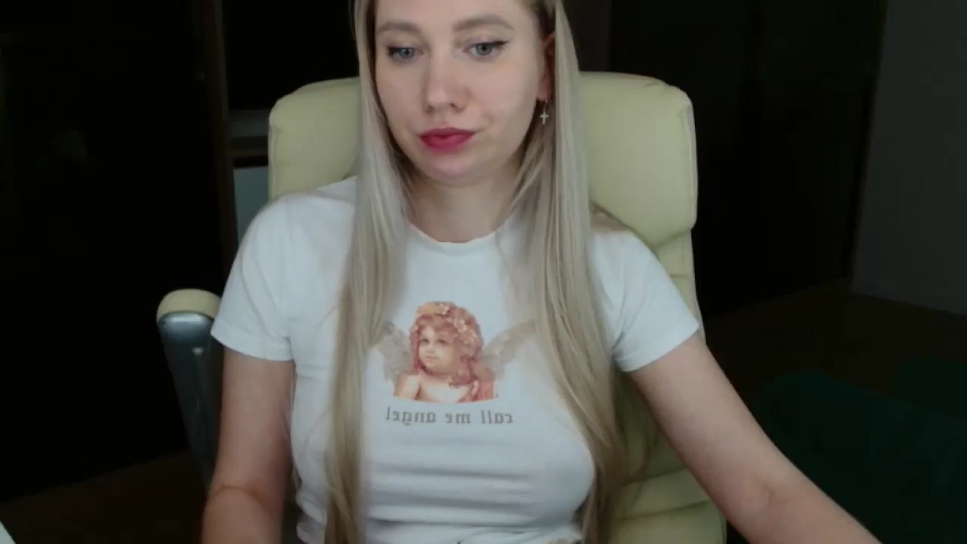 Gallery image thumbnail from Miss_Sylvia's myfreecams stream on, 04/06/2026, 19:51 image 6 of 20
