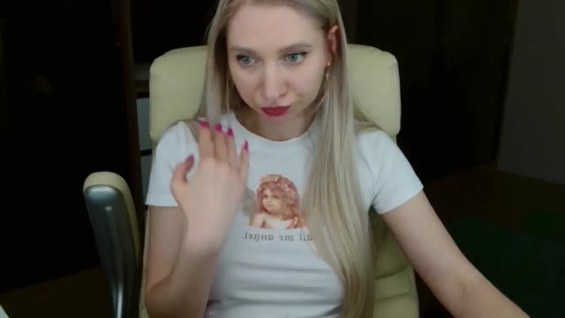 Gallery image thumbnail from Miss_Sylvia's myfreecams stream on, 04/06/2026, 19:51 image 1 of 20