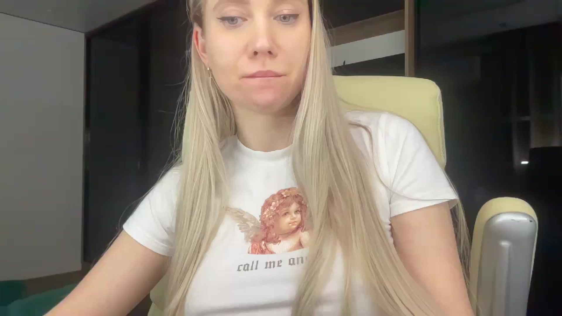Gallery image thumbnail from Miss_Sylvia's myfreecams stream on, 04/06/2026, 20:20 image 13 of 20