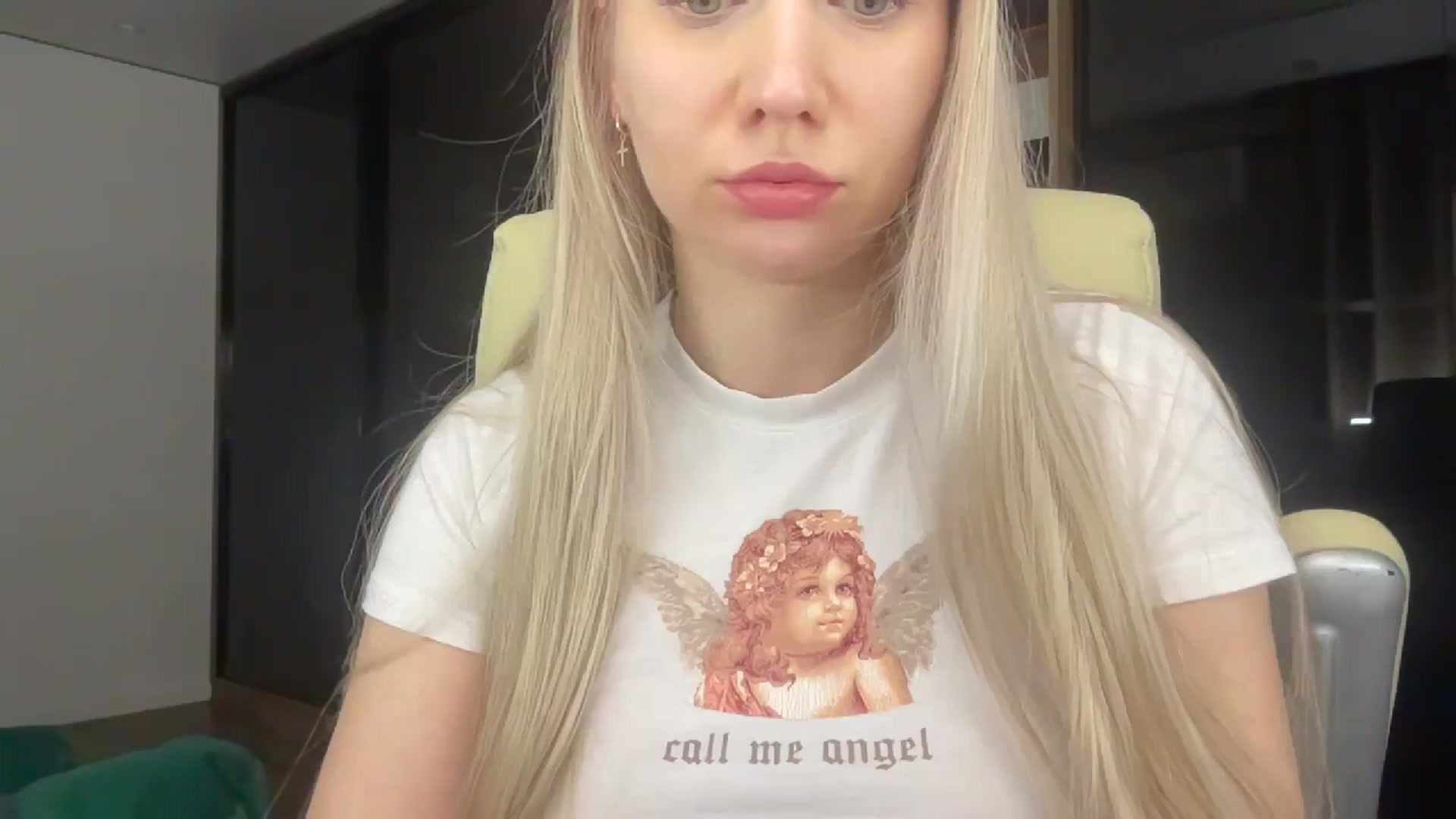 Gallery image thumbnail from Miss_Sylvia's myfreecams stream on, 04/06/2026, 20:20 image 7 of 20