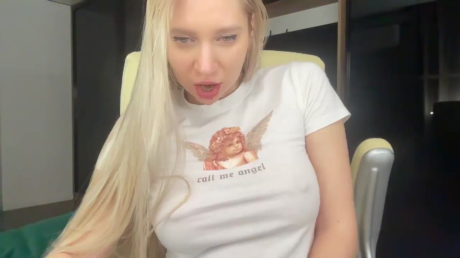 Gallery image thumbnail from Miss_Sylvia's myfreecams stream on, 04/06/2026, 21:58 image 13 of 20