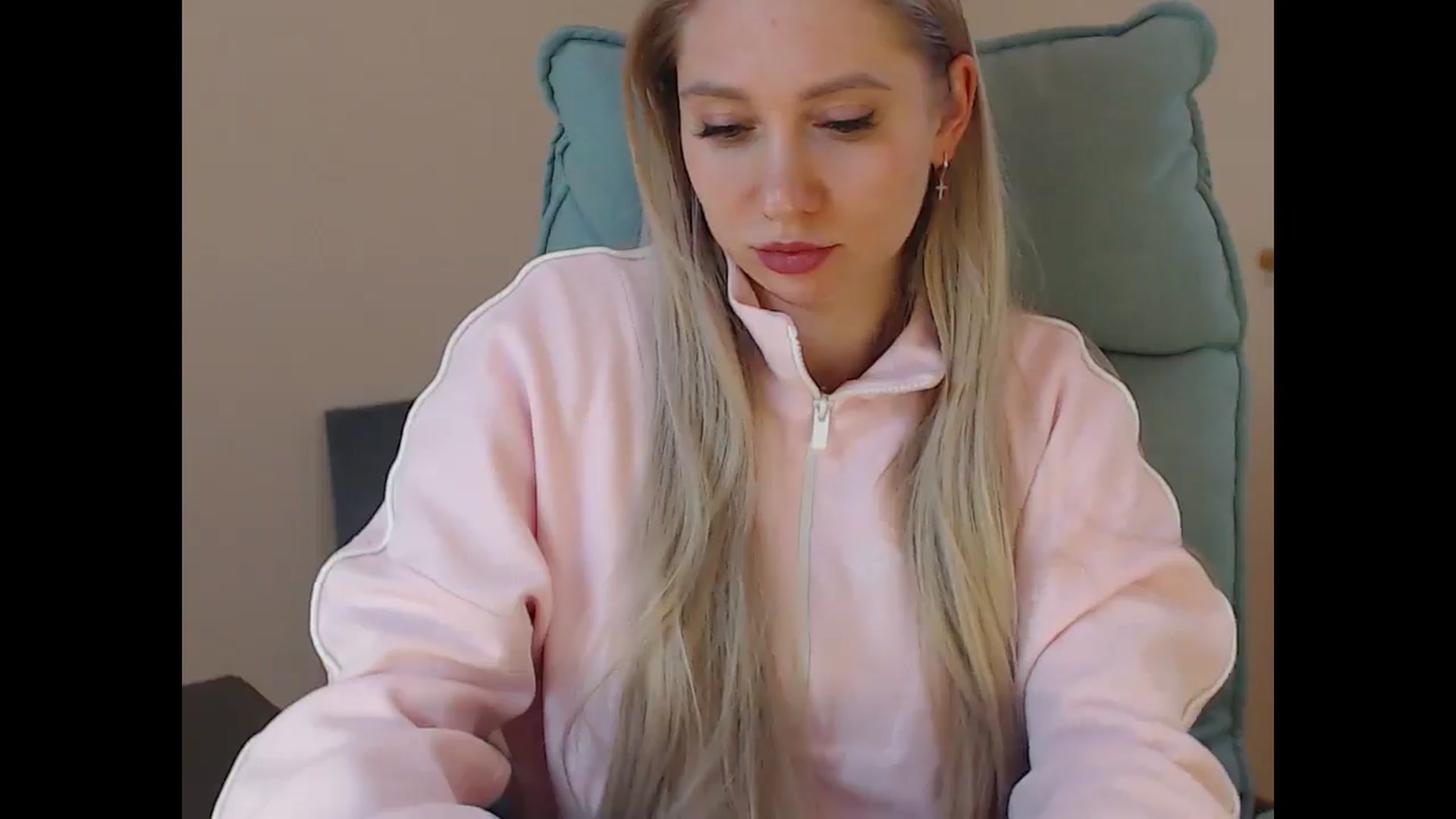 Gallery image thumbnail from Miss_Sylvia's myfreecams stream on, 04/07/2026, 17:53 image 12 of 20