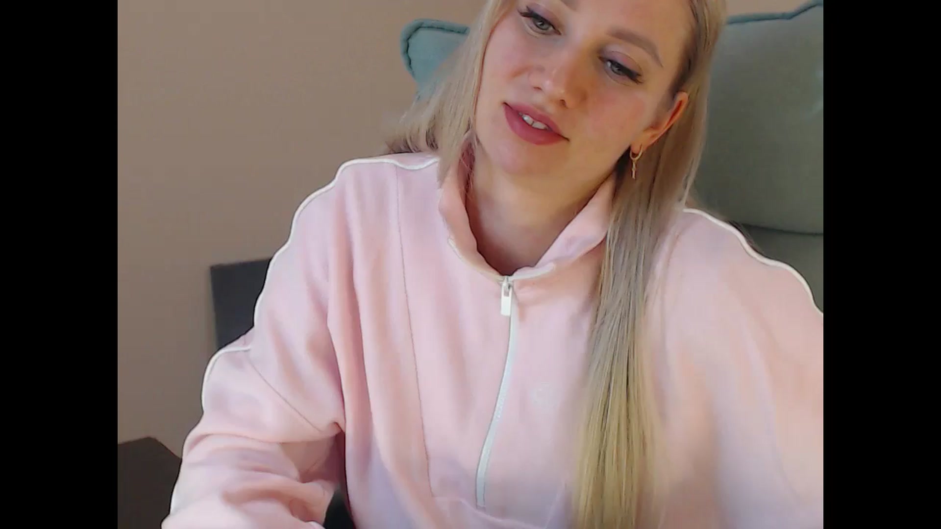 Gallery image thumbnail from Miss_Sylvia's myfreecams stream on, 04/07/2026, 17:53 image 3 of 20