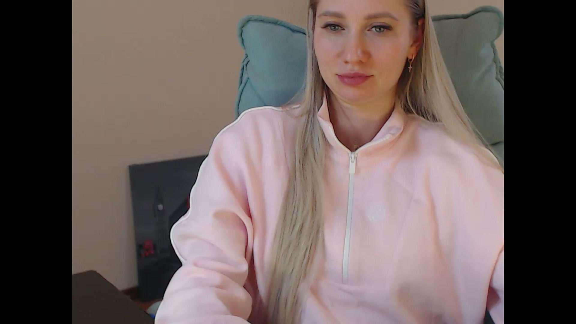 Gallery image thumbnail from Miss_Sylvia's myfreecams stream on, 04/07/2026, 18:18 image 12 of 20
