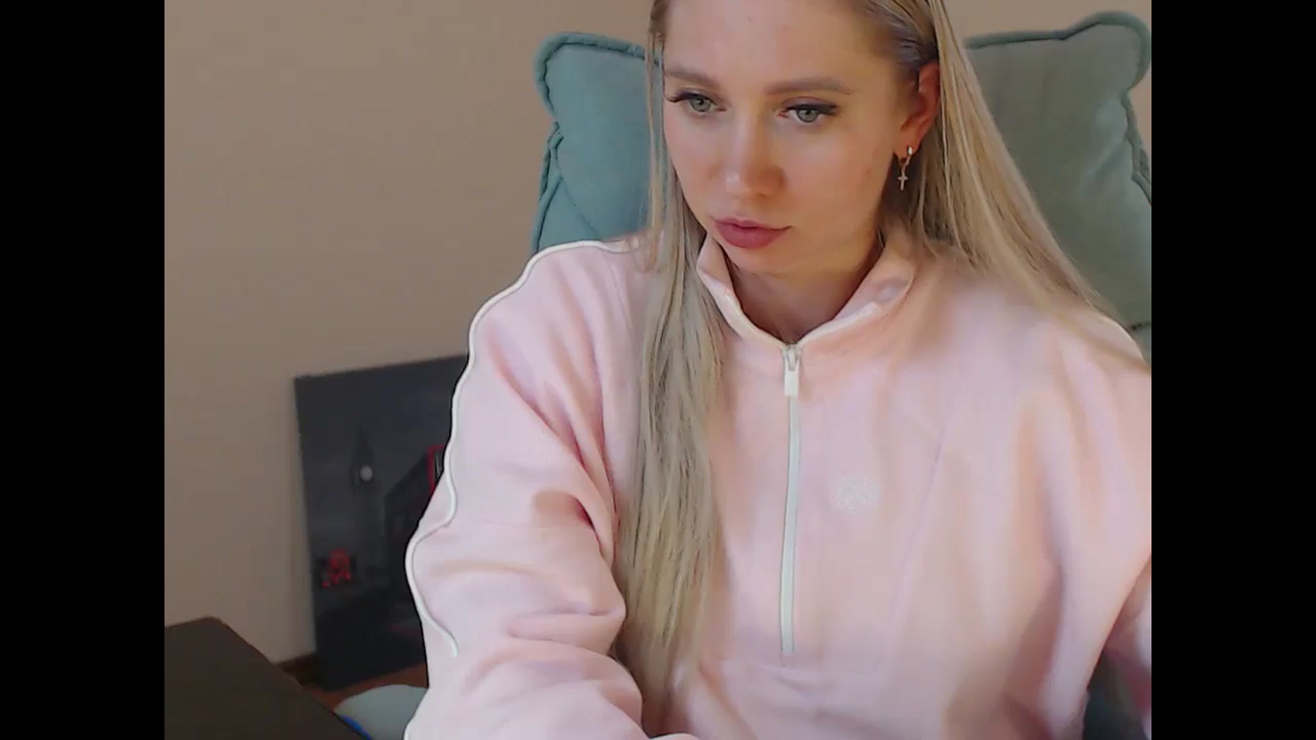 Gallery image thumbnail from Miss_Sylvia's myfreecams stream on, 04/07/2026, 18:18 image 4 of 20