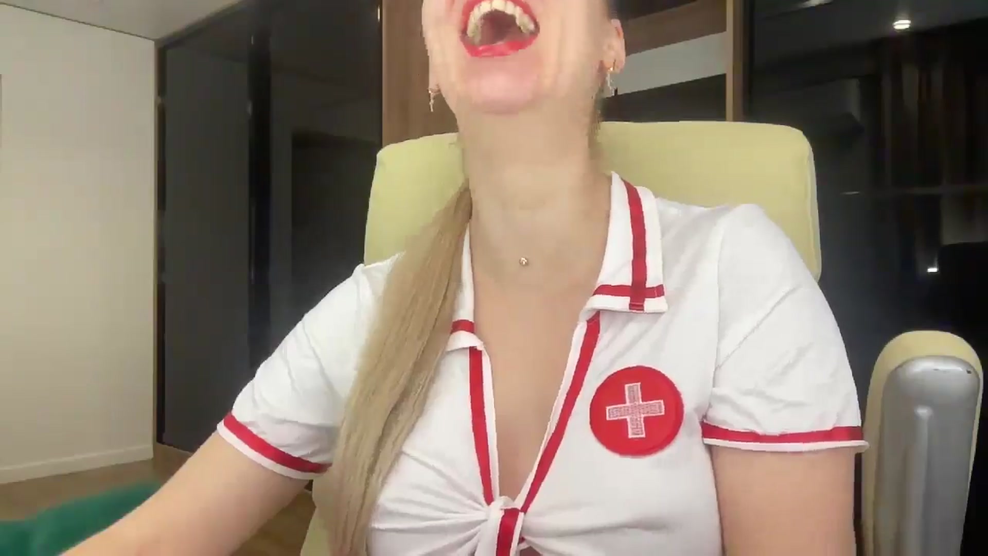 Gallery image thumbnail from Miss_Sylvia's myfreecams stream on, 04/08/2026, 20:33 image 4 of 20