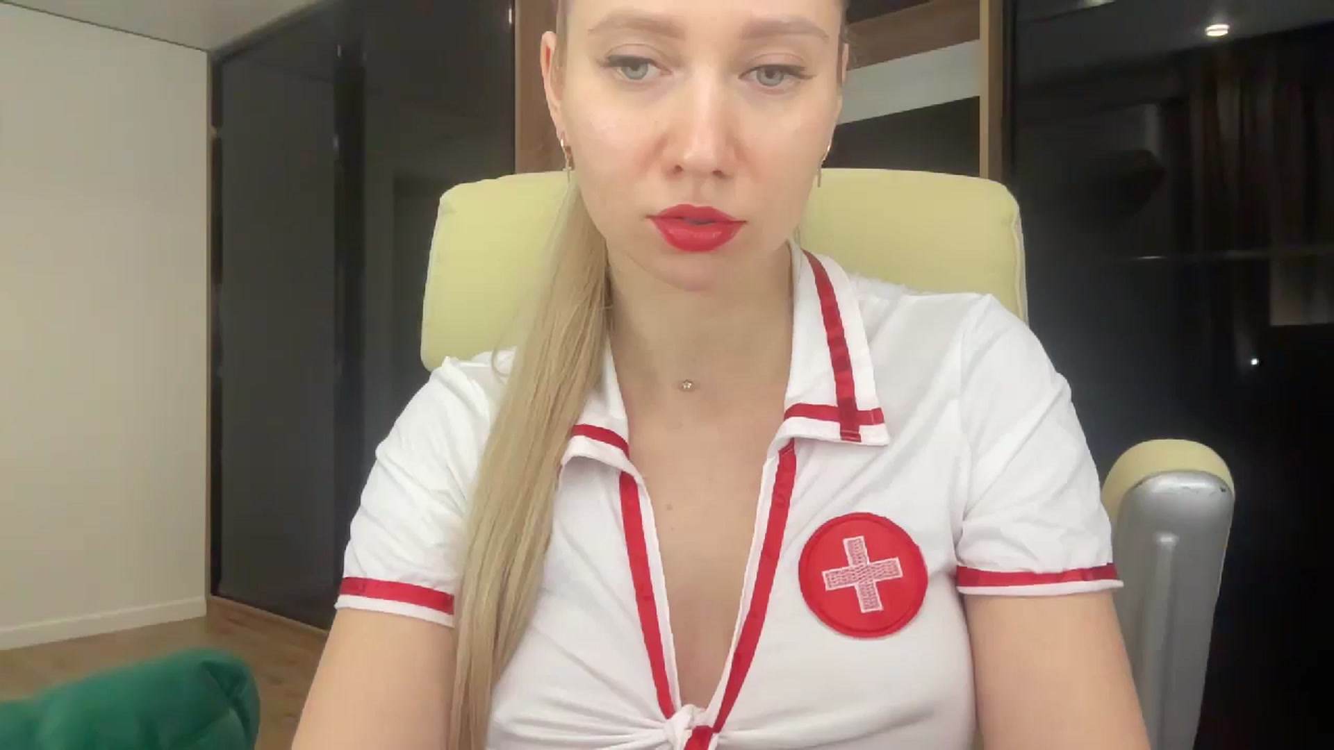 Gallery image thumbnail from Miss_Sylvia's myfreecams stream on, 04/08/2026, 20:33 image 16 of 20