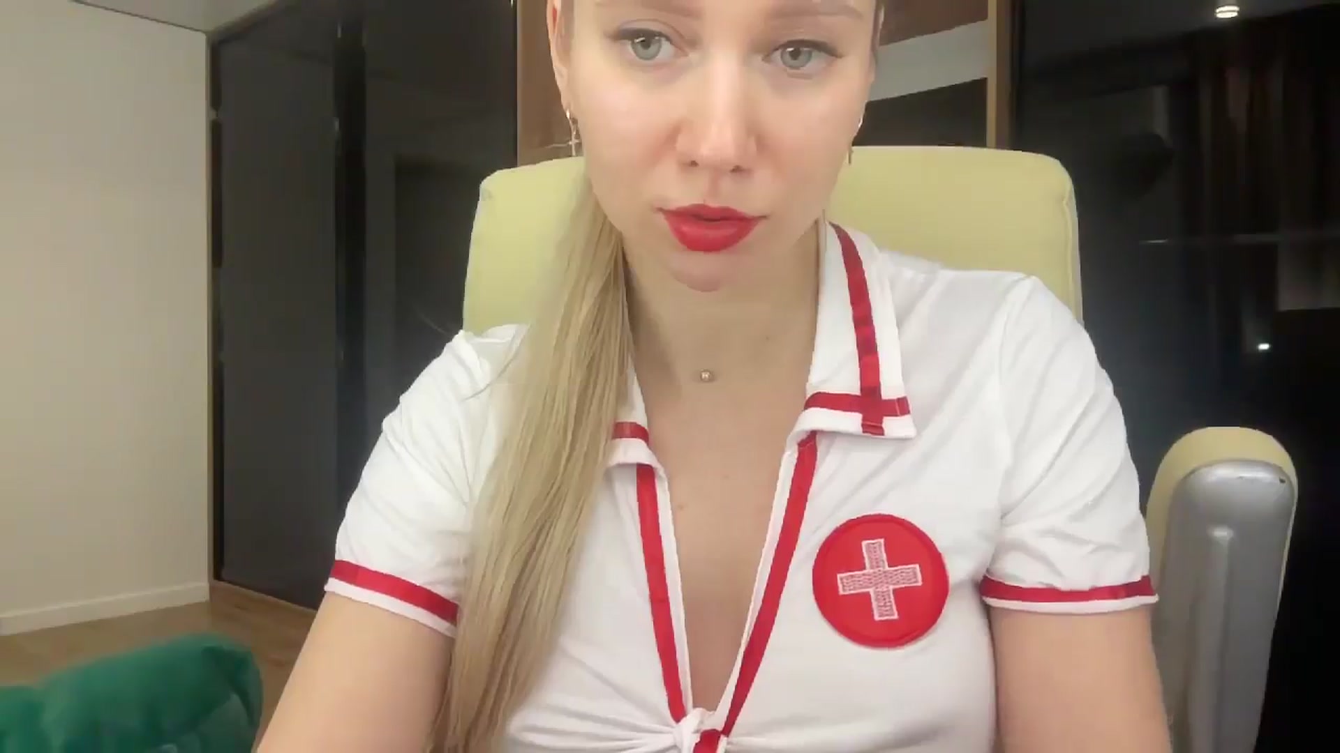 Gallery image thumbnail from Miss_Sylvia's myfreecams stream on, 04/08/2026, 20:33 image 8 of 20