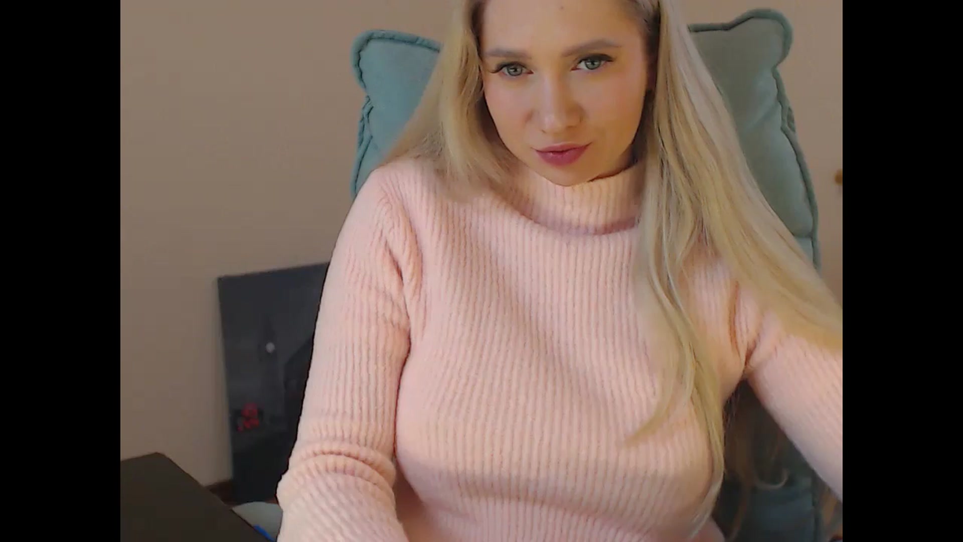 Gallery image thumbnail from Miss_Sylvia's myfreecams stream on, 04/09/2026, 16:55 image 4 of 20
