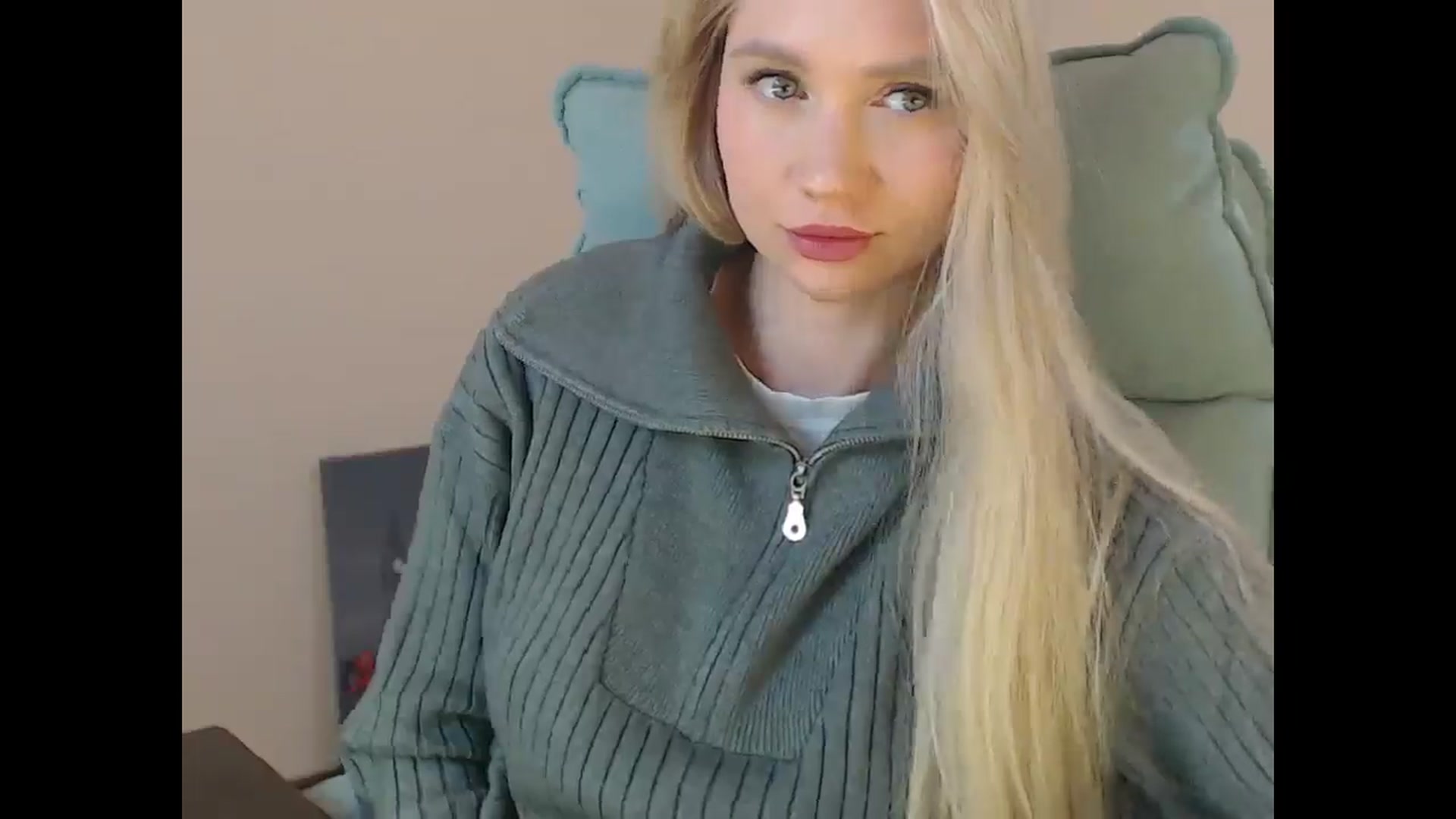 Gallery image thumbnail from Miss_Sylvia's myfreecams stream on, 04/10/2026, 14:51 image 19 of 20