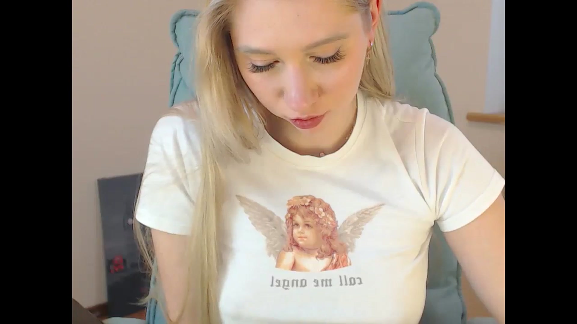 Gallery image thumbnail from Miss_Sylvia's myfreecams stream on, 04/10/2026, 16:38 image 20 of 20