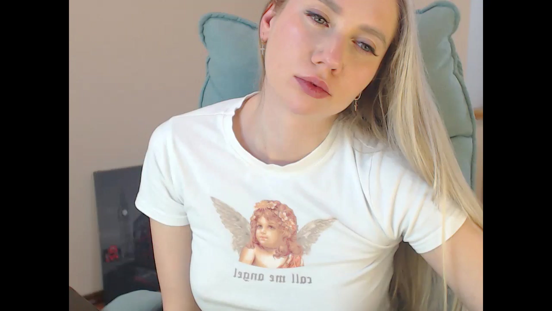 Gallery image thumbnail from Miss_Sylvia's myfreecams stream on, 04/10/2026, 16:38 image 17 of 20
