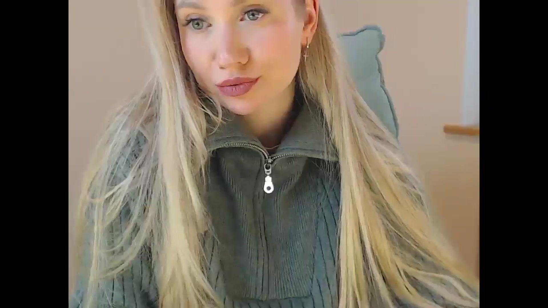 Gallery image thumbnail from Miss_Sylvia's myfreecams stream on, 04/10/2026, 20:25 image 12 of 20