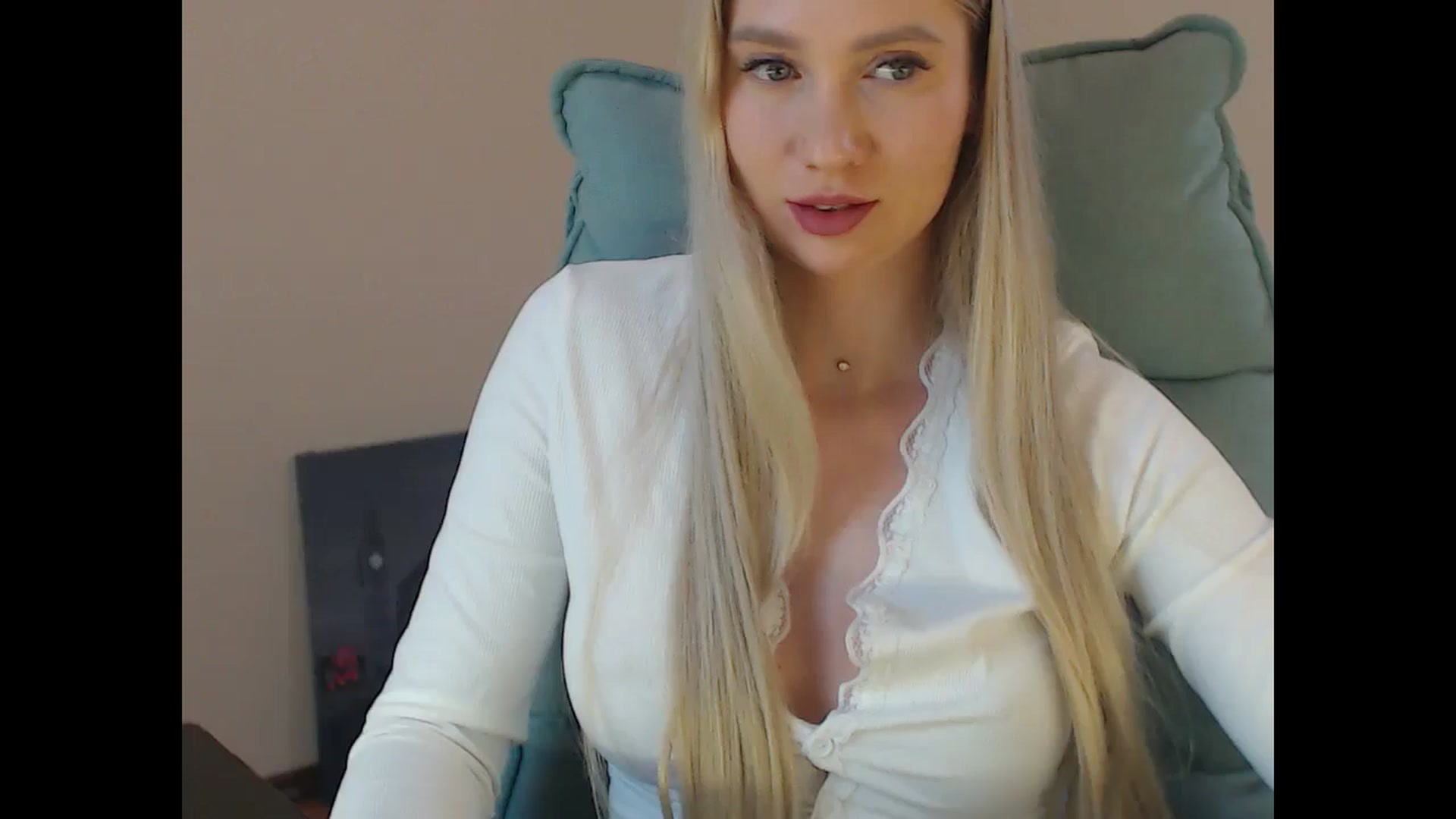 Gallery image thumbnail from Miss_Sylvia's myfreecams stream on, 04/13/2026, 17:27 image 2 of 20