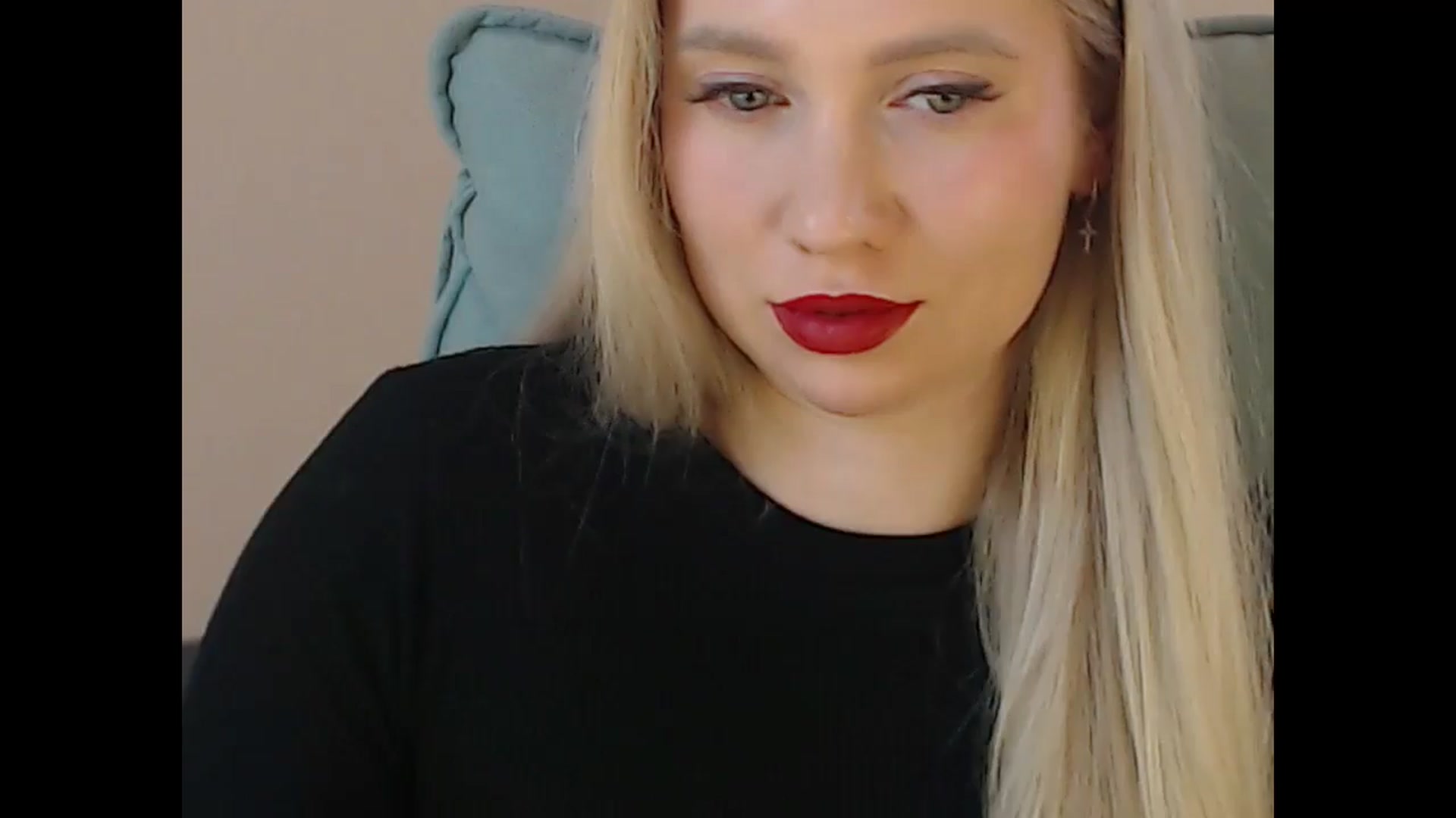 Gallery image thumbnail from Miss_Sylvia's myfreecams stream on, 04/14/2026, 15:10 image 19 of 20