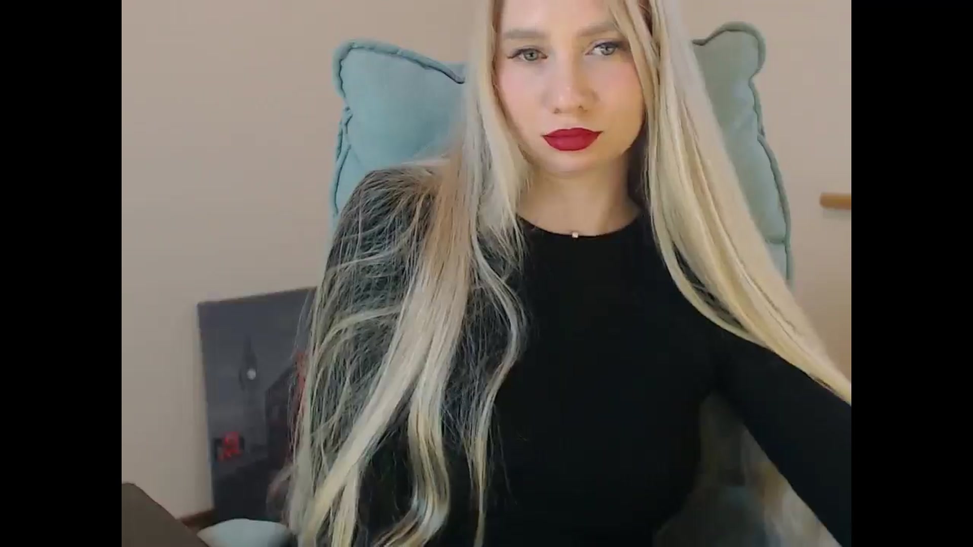 Gallery image thumbnail from Miss_Sylvia's myfreecams stream on, 04/14/2026, 16:47 image 12 of 20