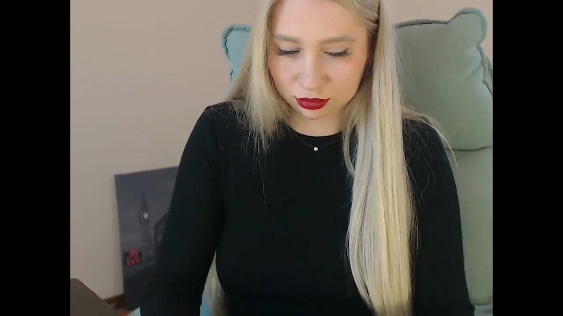 Gallery image thumbnail from Miss_Sylvia's myfreecams stream on, 04/14/2026, 16:47 image 7 of 20