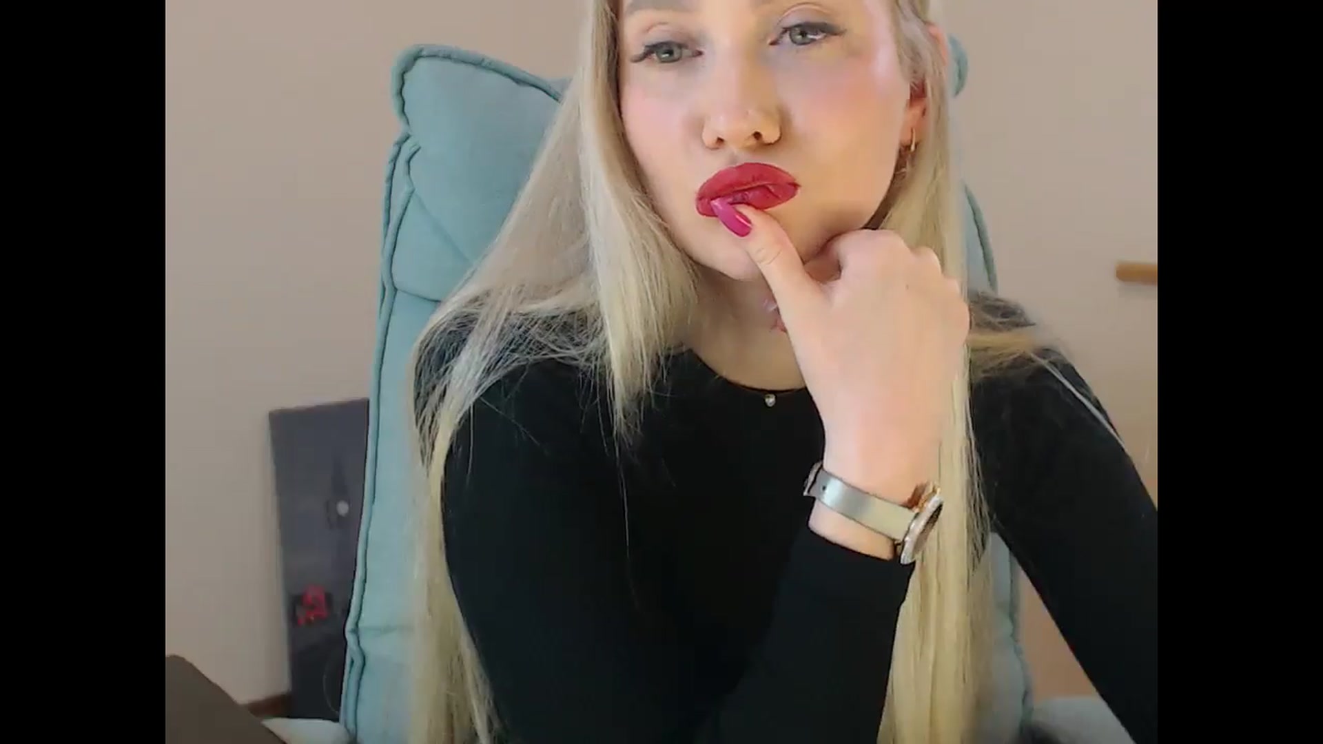 Gallery image thumbnail from Miss_Sylvia's myfreecams stream on, 04/14/2026, 16:47 image 9 of 20