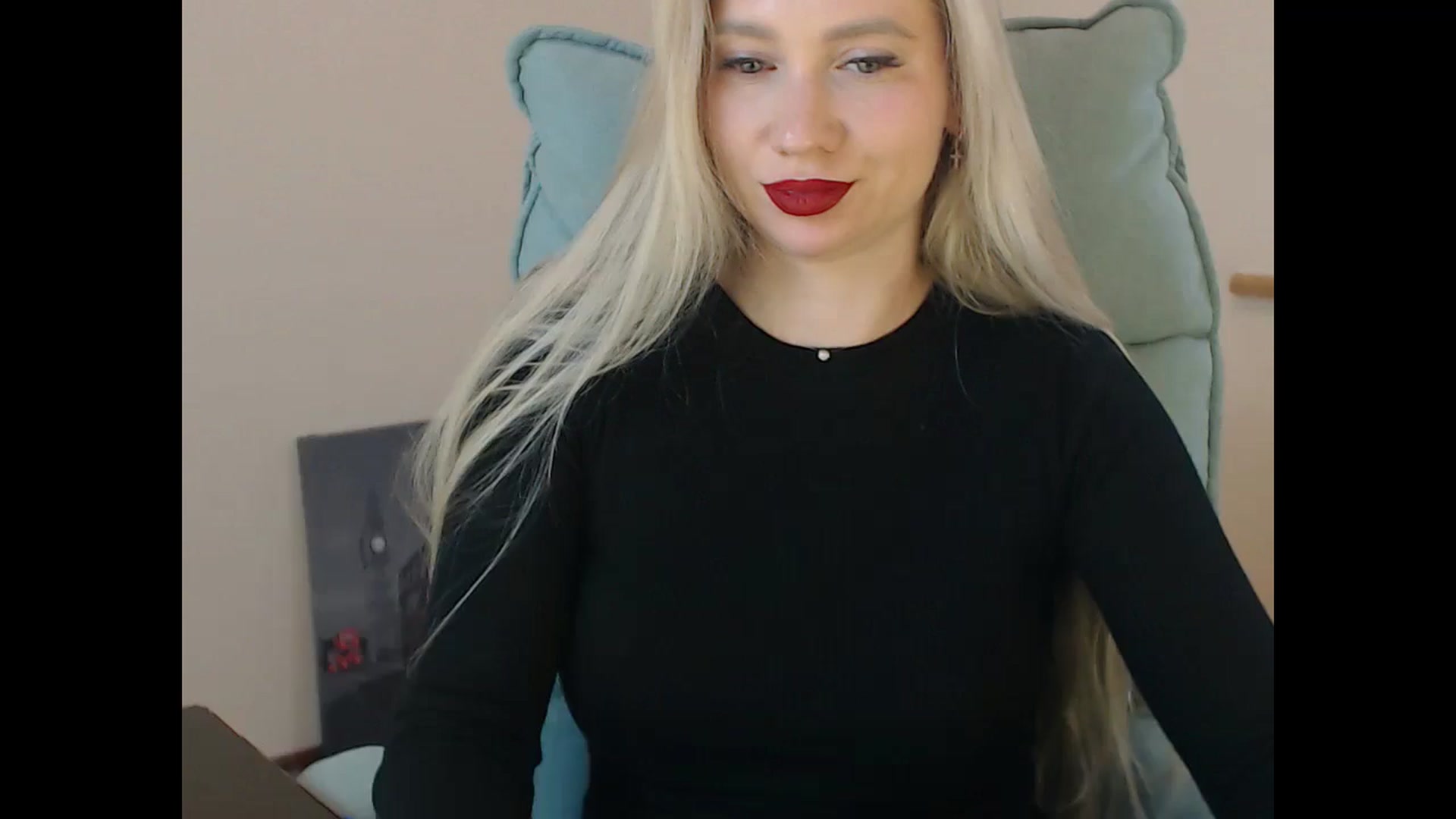 Gallery image thumbnail from Miss_Sylvia's myfreecams stream on, 04/14/2026, 20:03 image 7 of 20