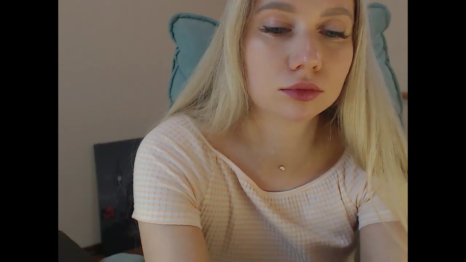Gallery image thumbnail from Miss_Sylvia's myfreecams stream on, 04/15/2026, 18:05 image 19 of 20