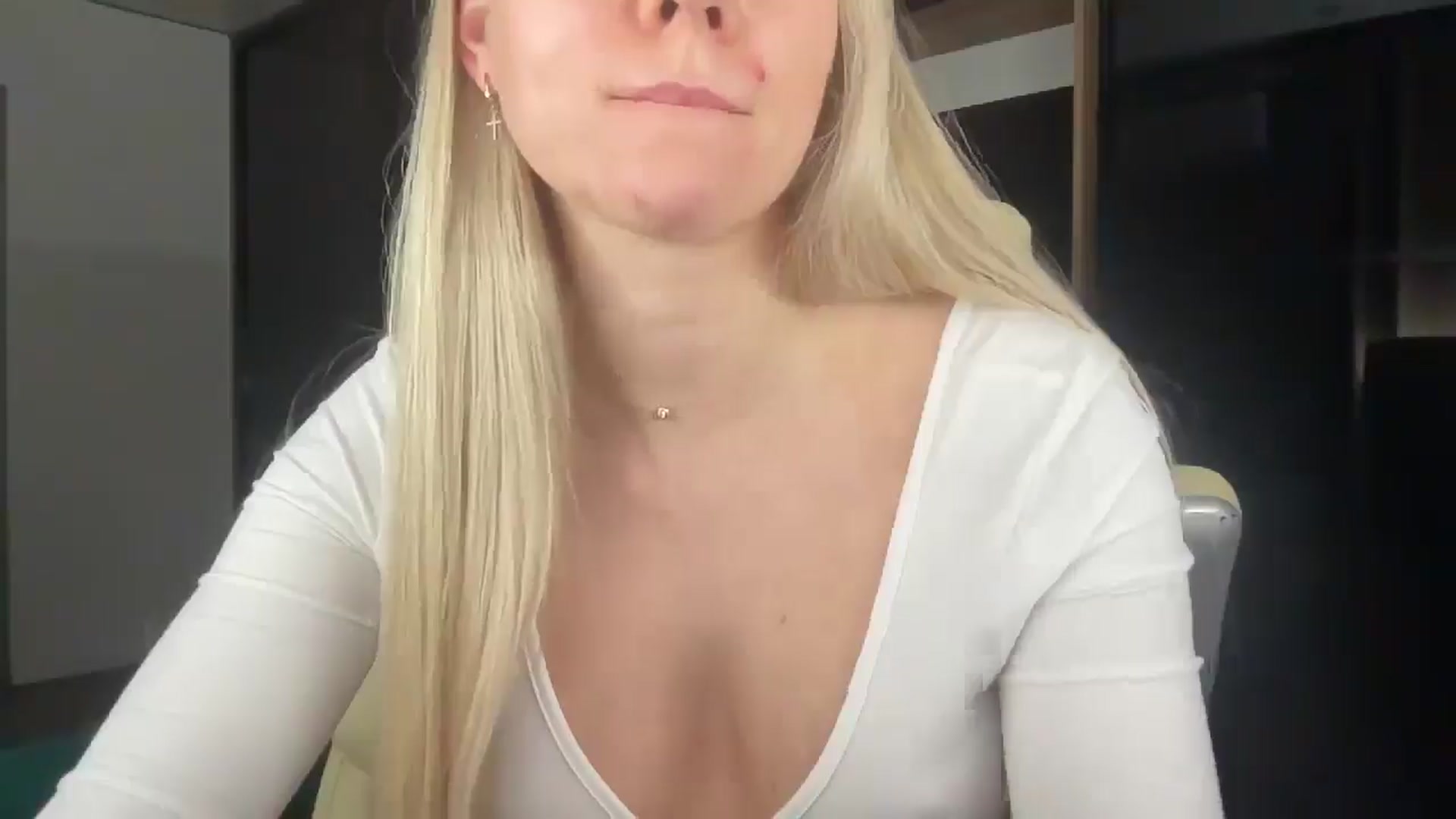 Gallery image thumbnail from Miss_Sylvia's myfreecams stream on, 04/20/2026, 20:21 image 13 of 20