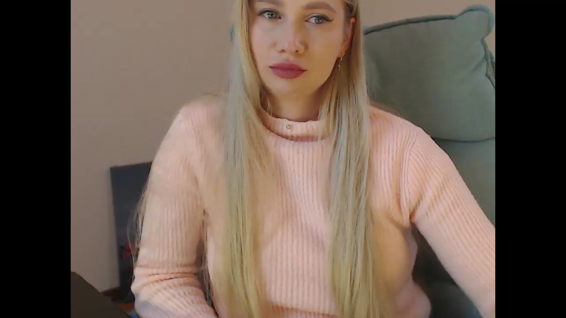 Gallery image thumbnail from Miss_Sylvia's myfreecams stream on, 04/21/2026, 15:26 image 9 of 20