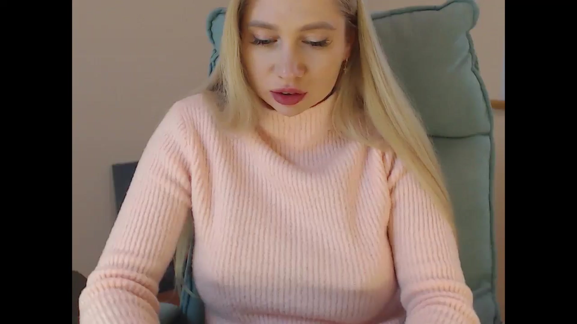 Gallery image thumbnail from Miss_Sylvia's myfreecams stream on, 04/21/2026, 16:12 image 15 of 20