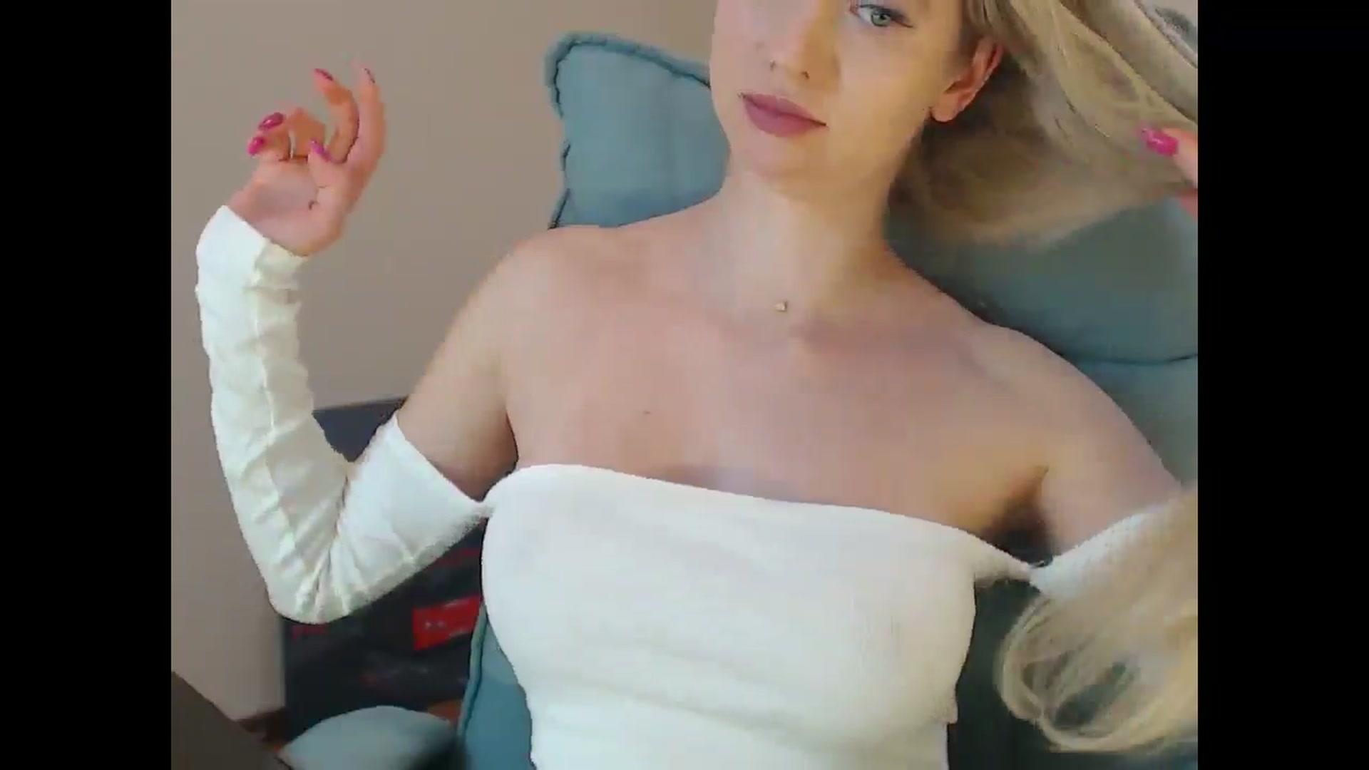 Gallery image thumbnail from Miss_Sylvia's myfreecams stream on, 04/23/2026, 18:13 image 18 of 20
