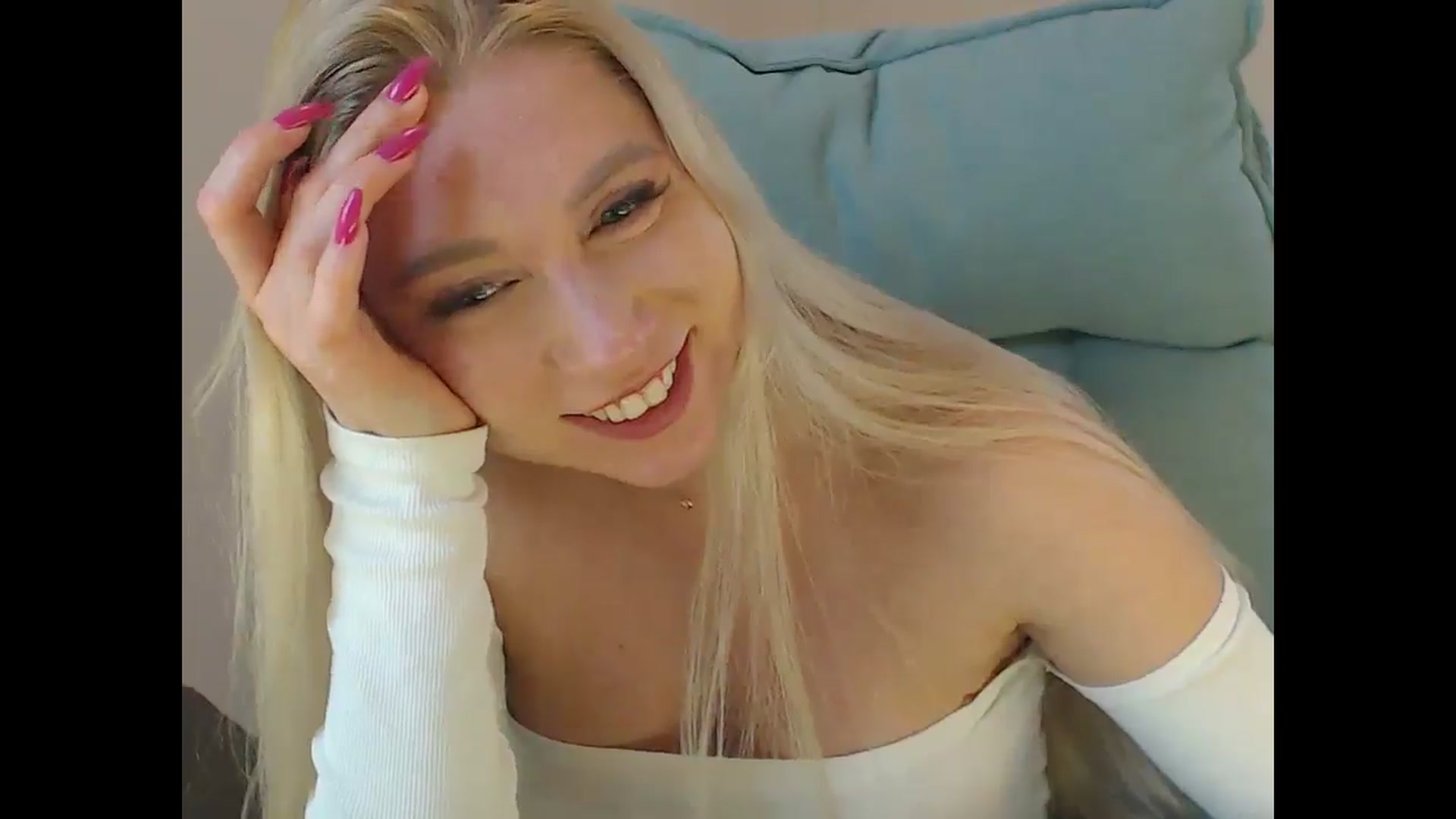 Gallery image thumbnail from Miss_Sylvia's myfreecams stream on, 04/23/2026, 20:45 image 6 of 20