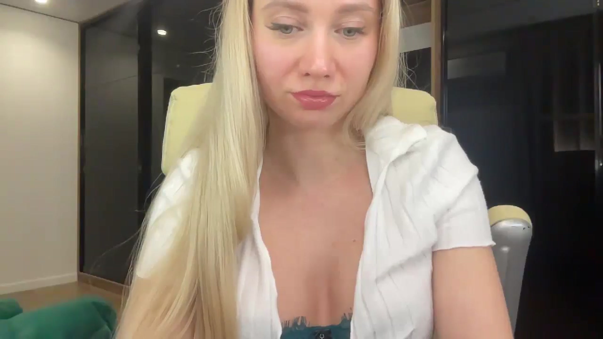 Gallery image thumbnail from Miss_Sylvia's myfreecams stream on, 04/24/2026, 17:57 image 3 of 20