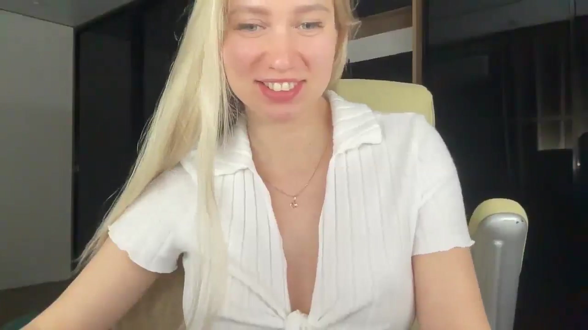 Gallery image thumbnail from Miss_Sylvia's myfreecams stream on, 04/26/2026, 18:07 image 20 of 20