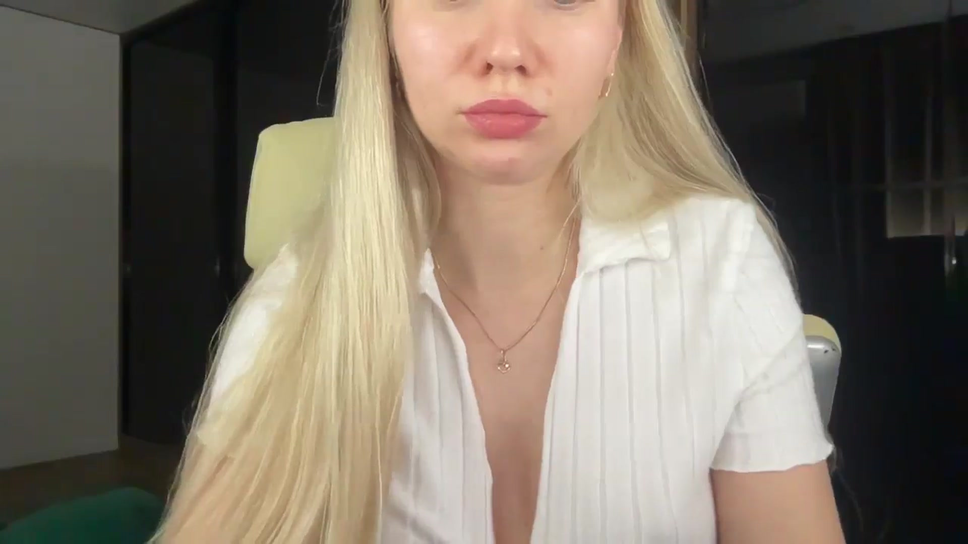 Gallery image thumbnail from Miss_Sylvia's myfreecams stream on, 04/26/2026, 18:07 image 15 of 20