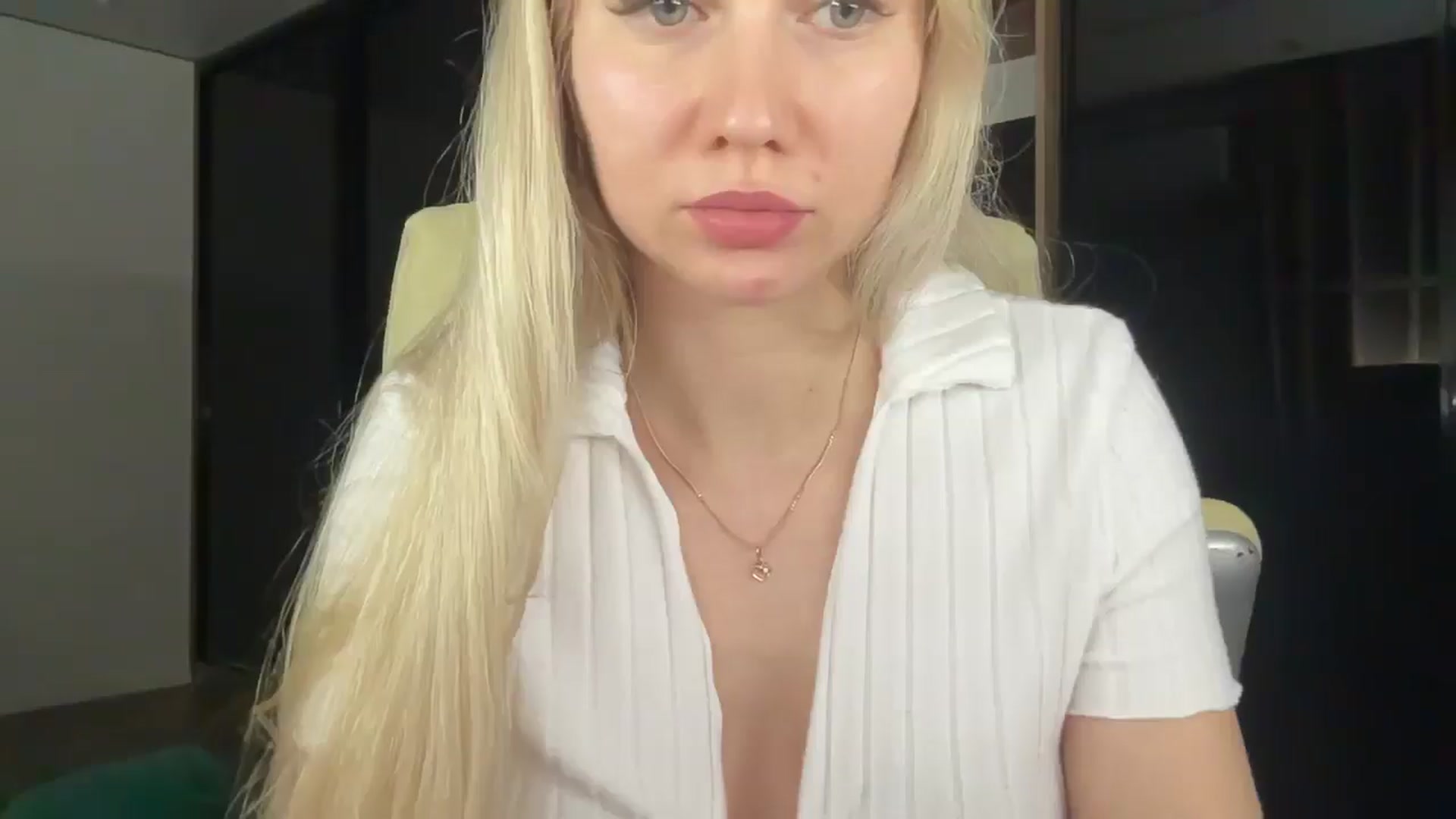 Gallery image thumbnail from Miss_Sylvia's myfreecams stream on, 04/26/2026, 19:06 image 9 of 20