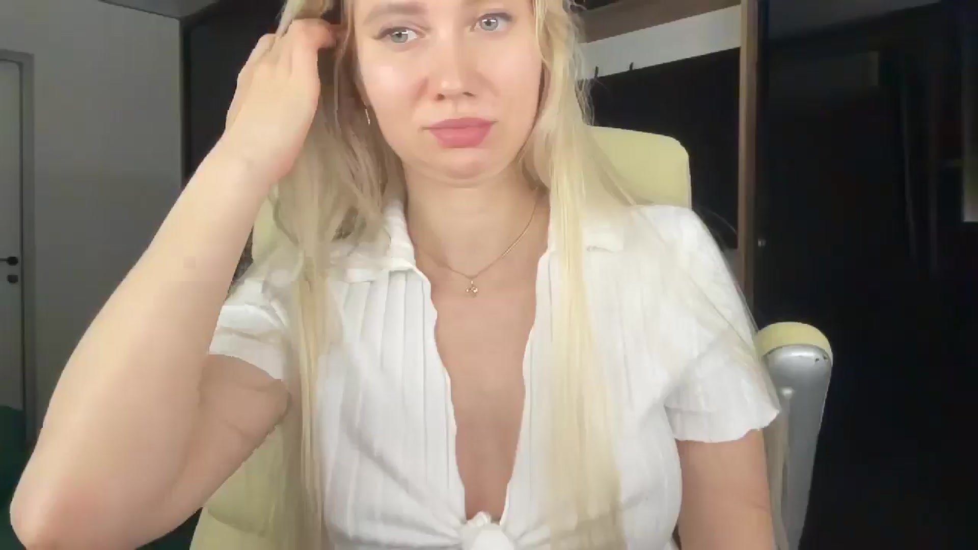 Gallery image thumbnail from Miss_Sylvia's myfreecams stream on, 04/26/2026, 20:06 image 5 of 20