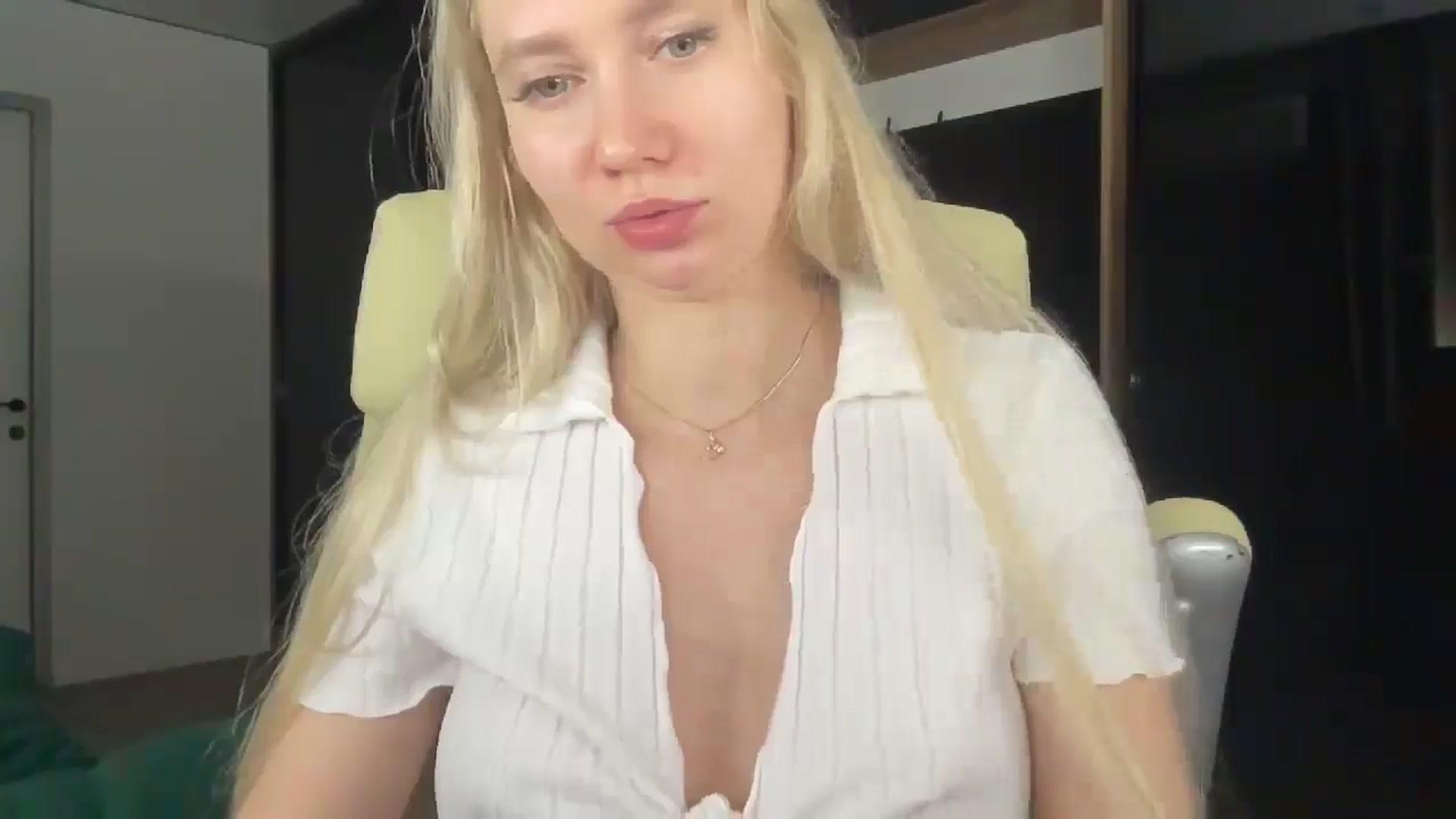 Gallery image thumbnail from Miss_Sylvia's myfreecams stream on, 04/26/2026, 20:06 image 2 of 20