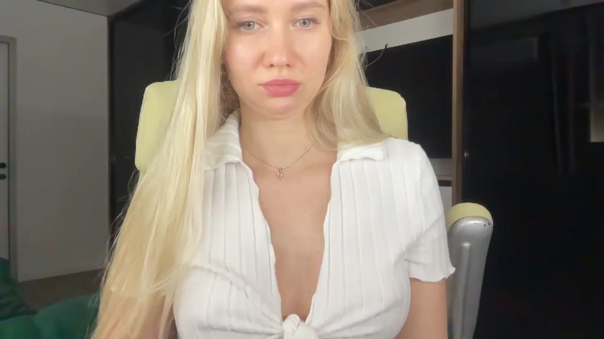 Gallery image thumbnail from Miss_Sylvia's myfreecams stream on, 04/26/2026, 20:06 image 11 of 20