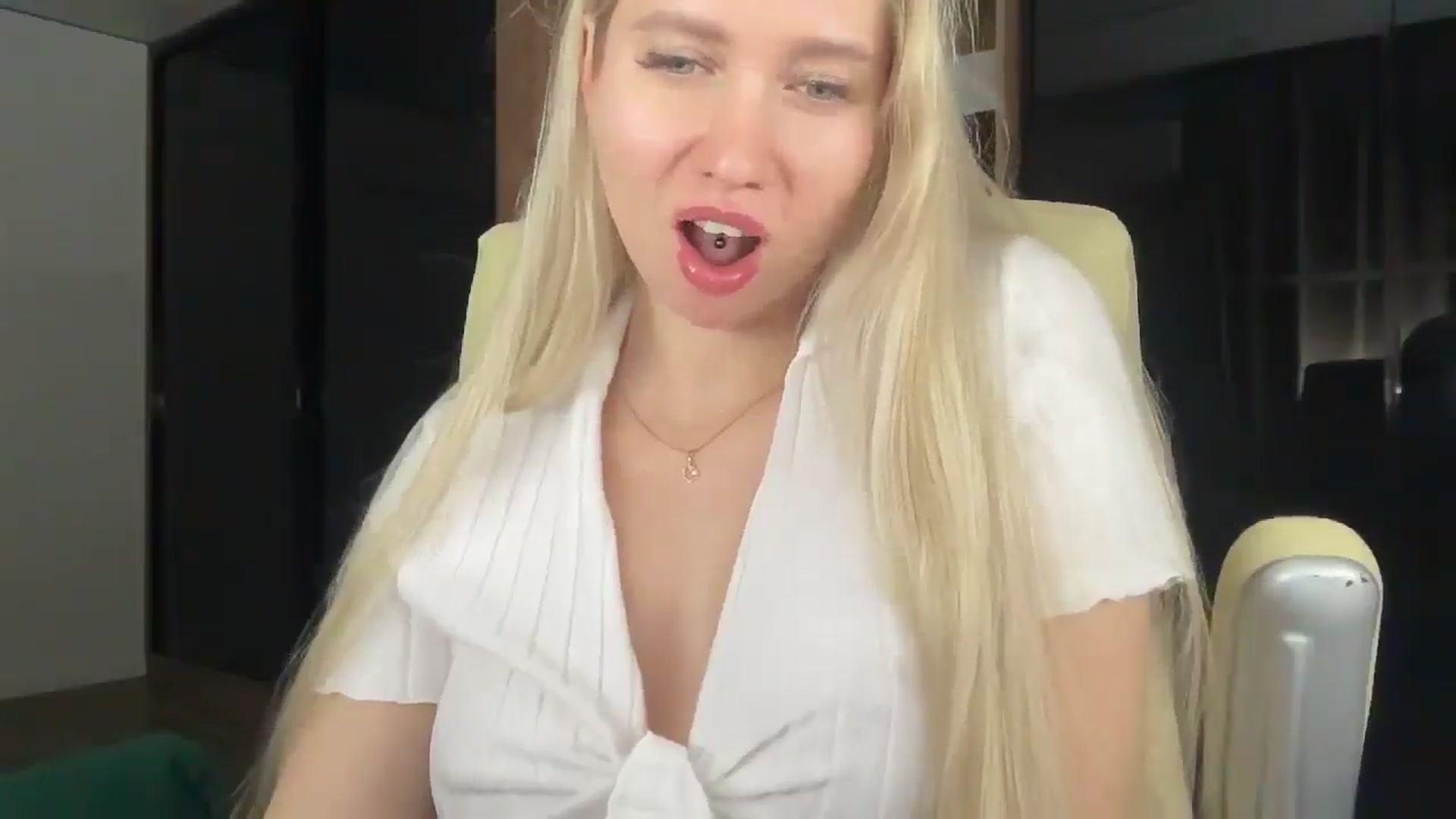 Gallery image thumbnail from Miss_Sylvia's myfreecams stream on, 04/26/2026, 20:46 image 14 of 20