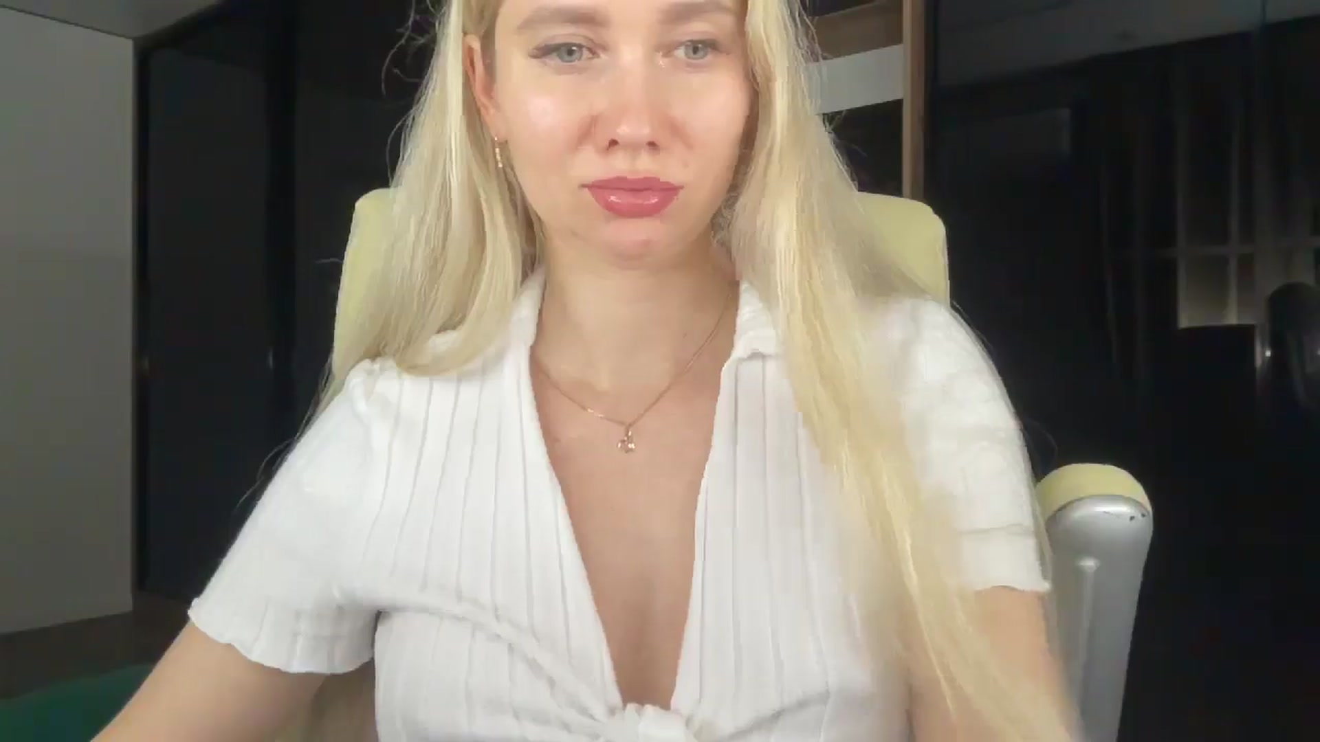 Gallery image thumbnail from Miss_Sylvia's myfreecams stream on, 04/26/2026, 20:46 image 10 of 20