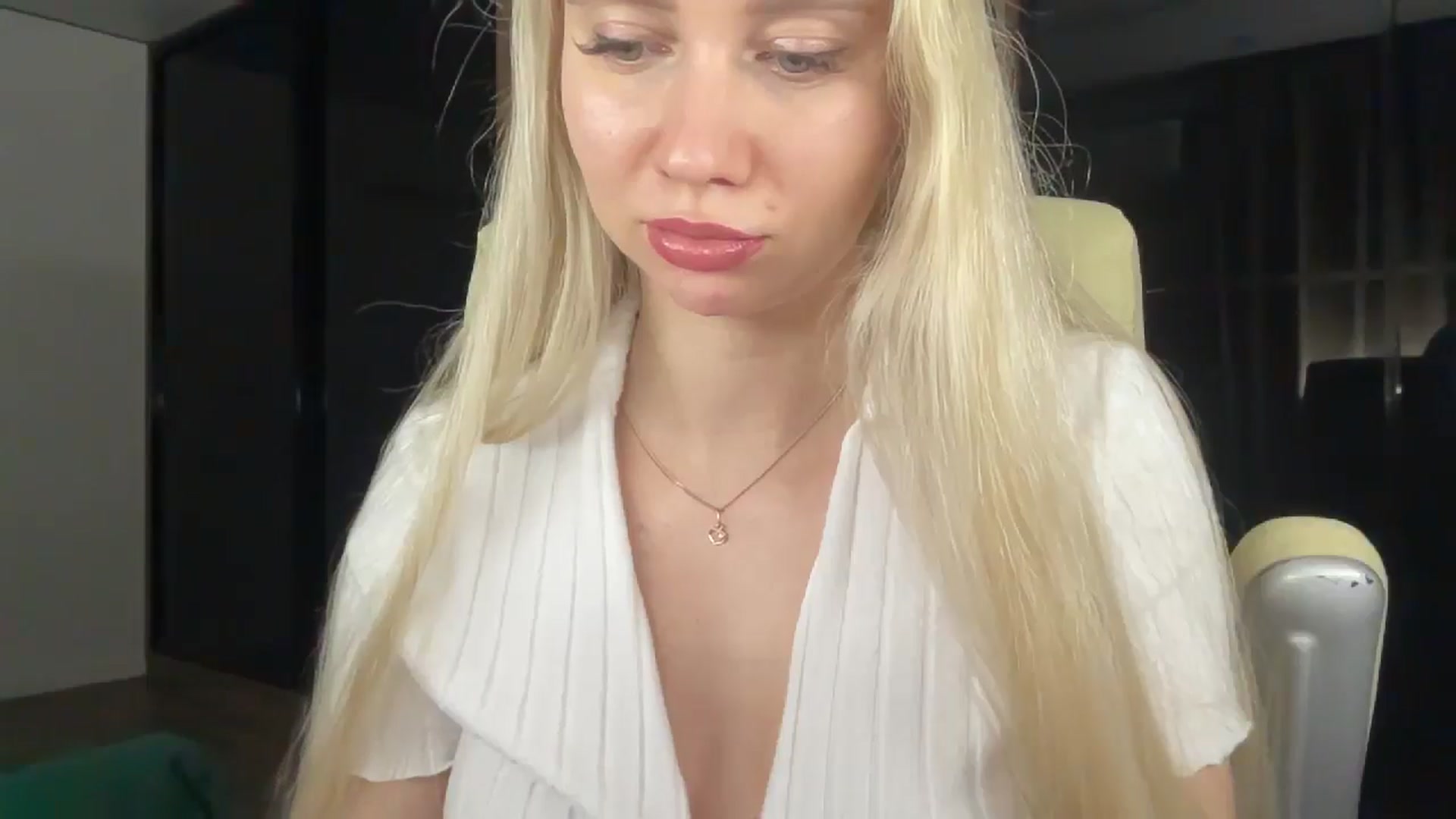 Gallery image thumbnail from Miss_Sylvia's myfreecams stream on, 04/26/2026, 20:46 image 19 of 20